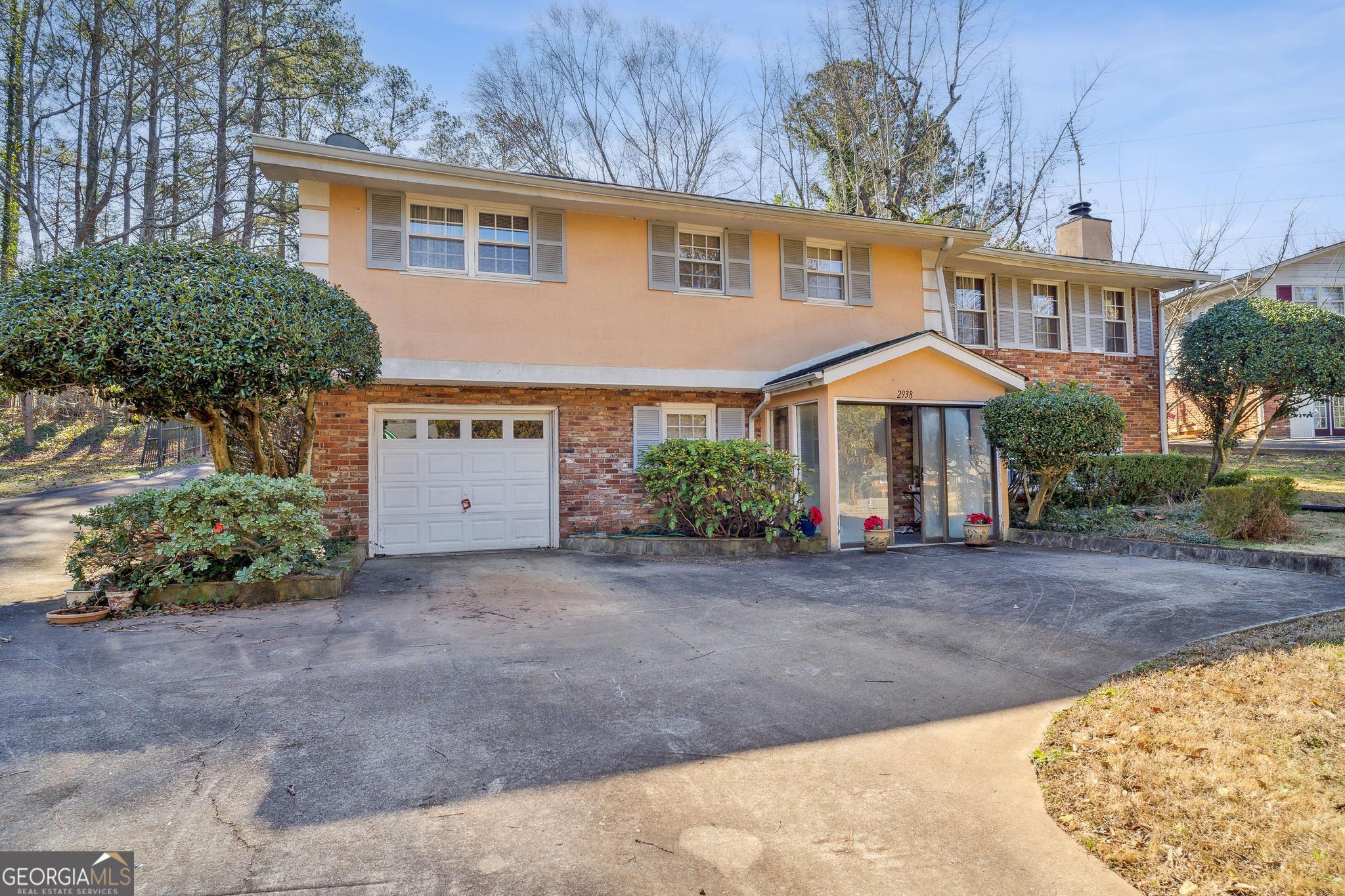 Photo one of 2938 Heather Dr East Point GA 30344 | MLS 10249756G