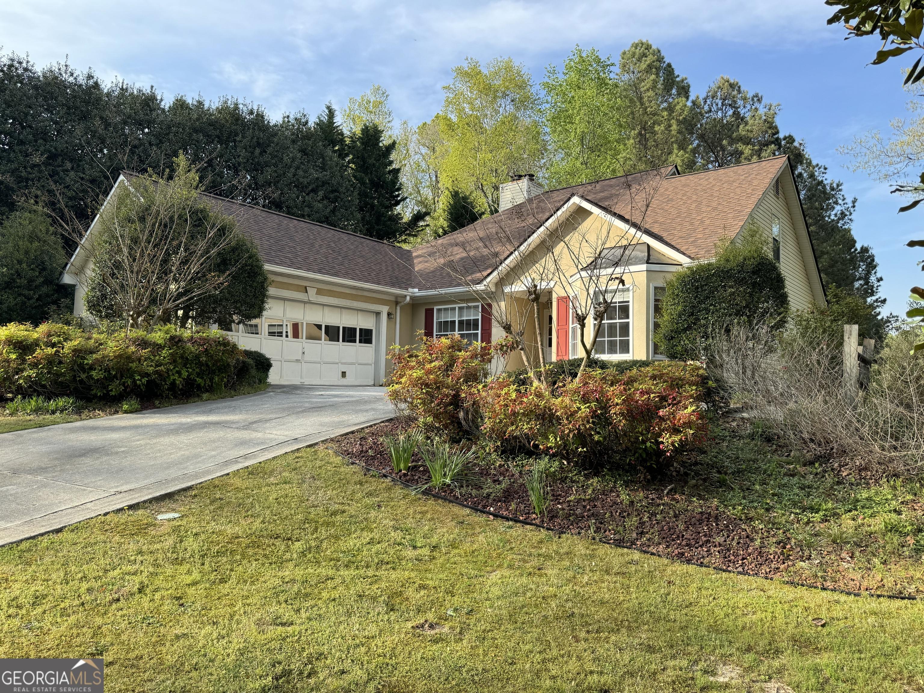 Photo one of 2201 Emerald Dr Loganville GA 30052 | MLS 10280475G
