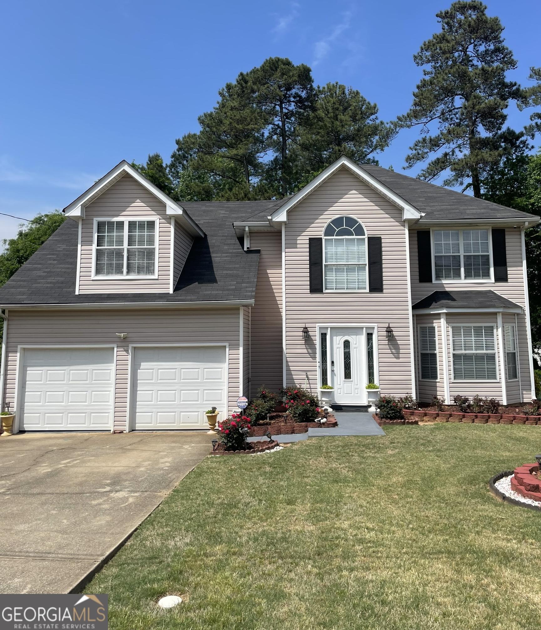 Photo one of 7070 Deshon Creek Ct Lithonia GA 30058 | MLS 10285074G