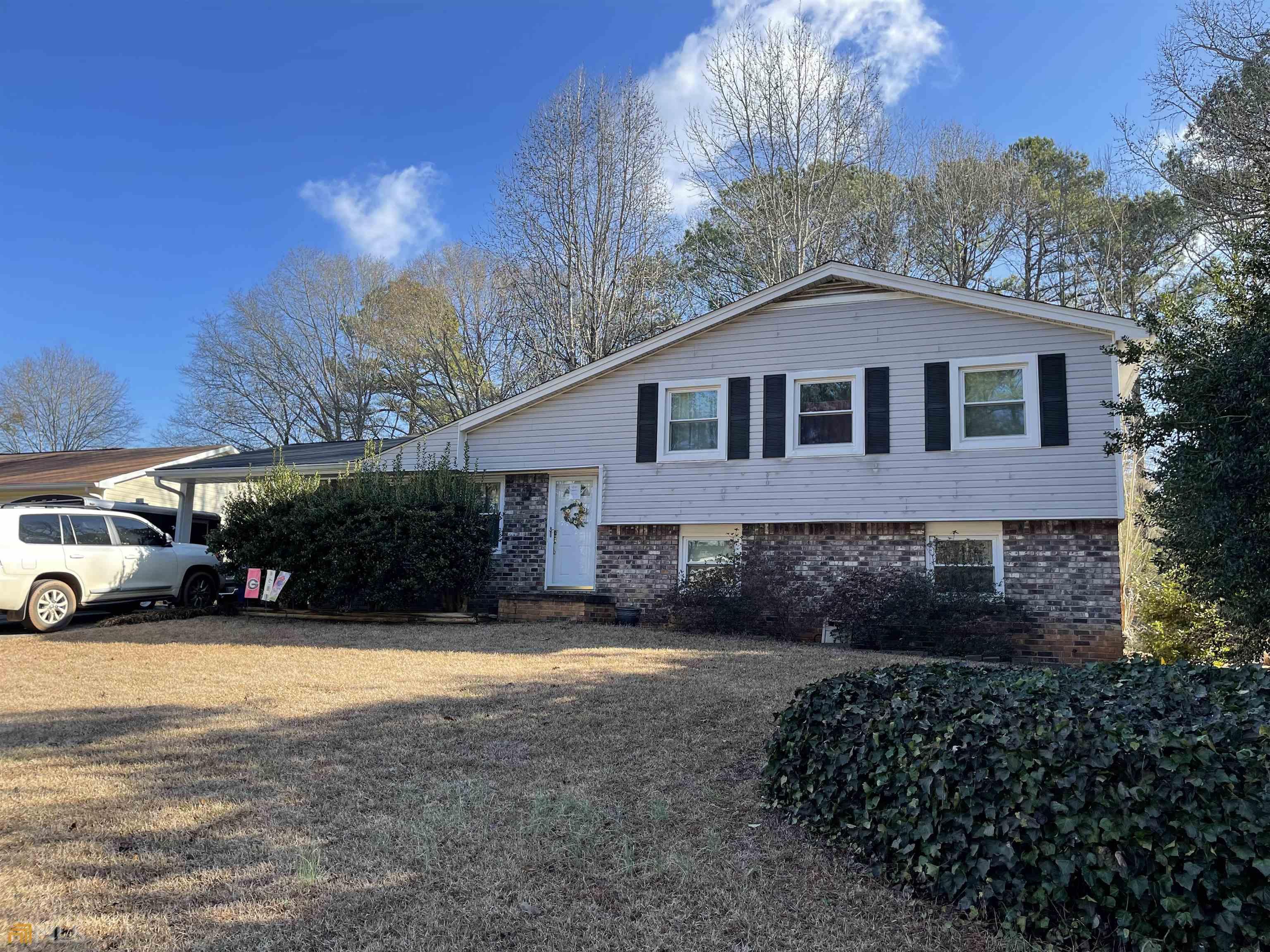 Photo one of 7304 Indian Hill Trl Riverdale GA 30296 | MLS 10285089G