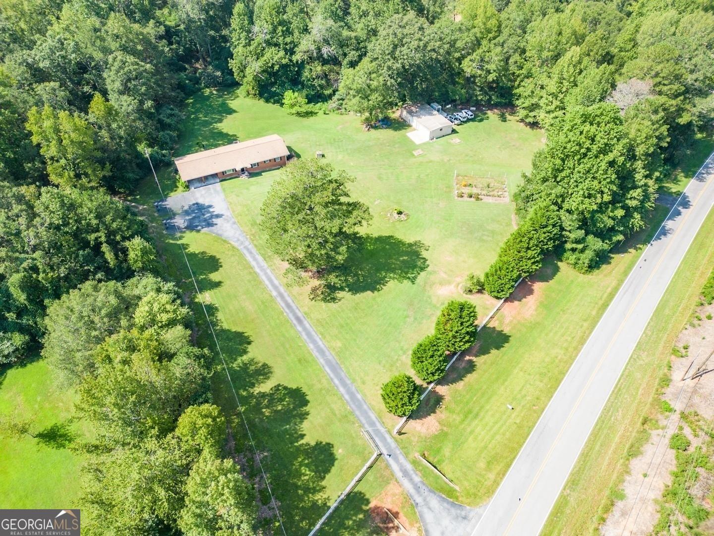 Photo one of 677 Gum Creek Rd Rd Oxford GA 30054 | MLS 10344599G