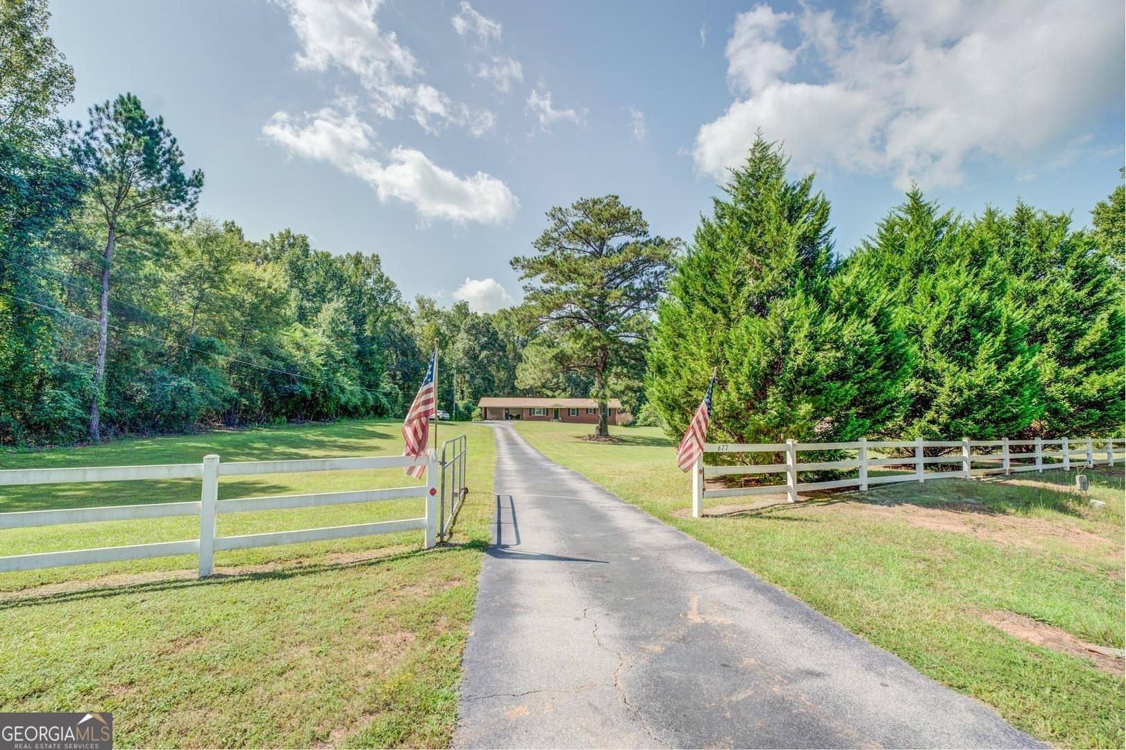 Photo one of 677 Gum Creek Rd Rd Oxford GA 30054 | MLS 10344599G