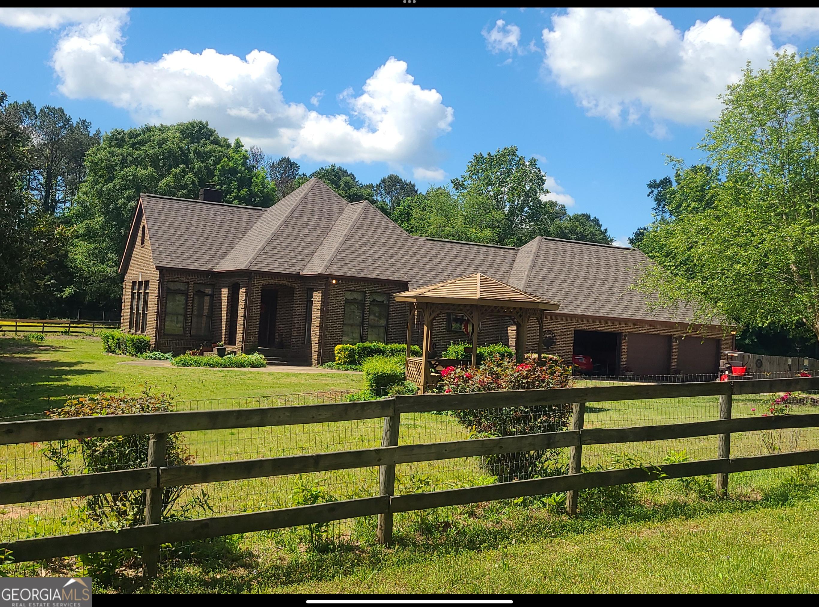 Photo one of 7866 Hwy 54 Sharpsburg GA 30277 | MLS 10407734G