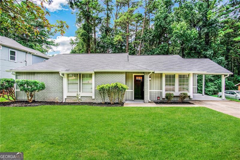 Photo one of 2312 Leslie Brook Dr Decatur GA 30035 | MLS 10424800G