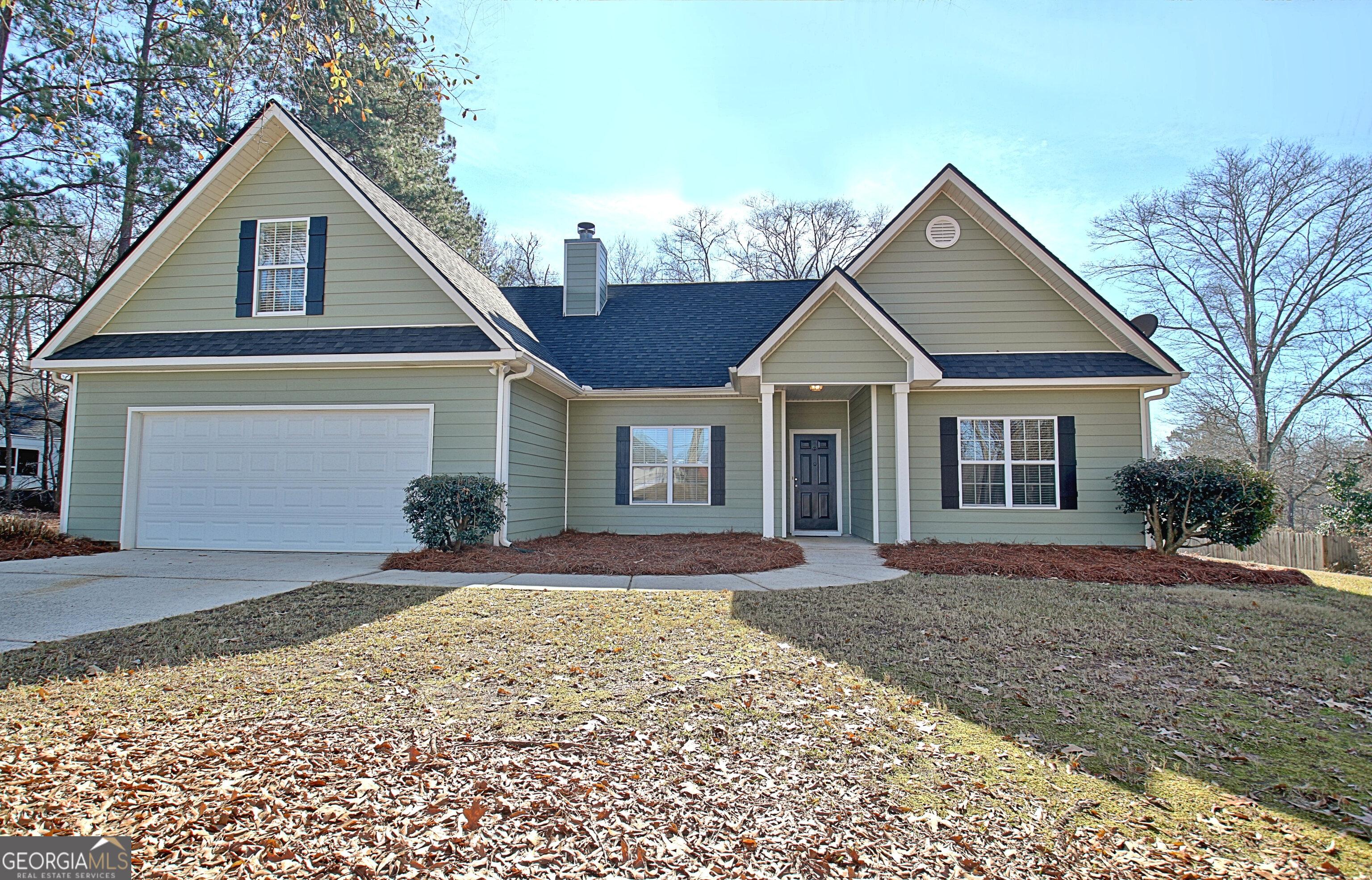 Photo one of 33 Ball St Moreland GA 30259 | MLS 10432511G