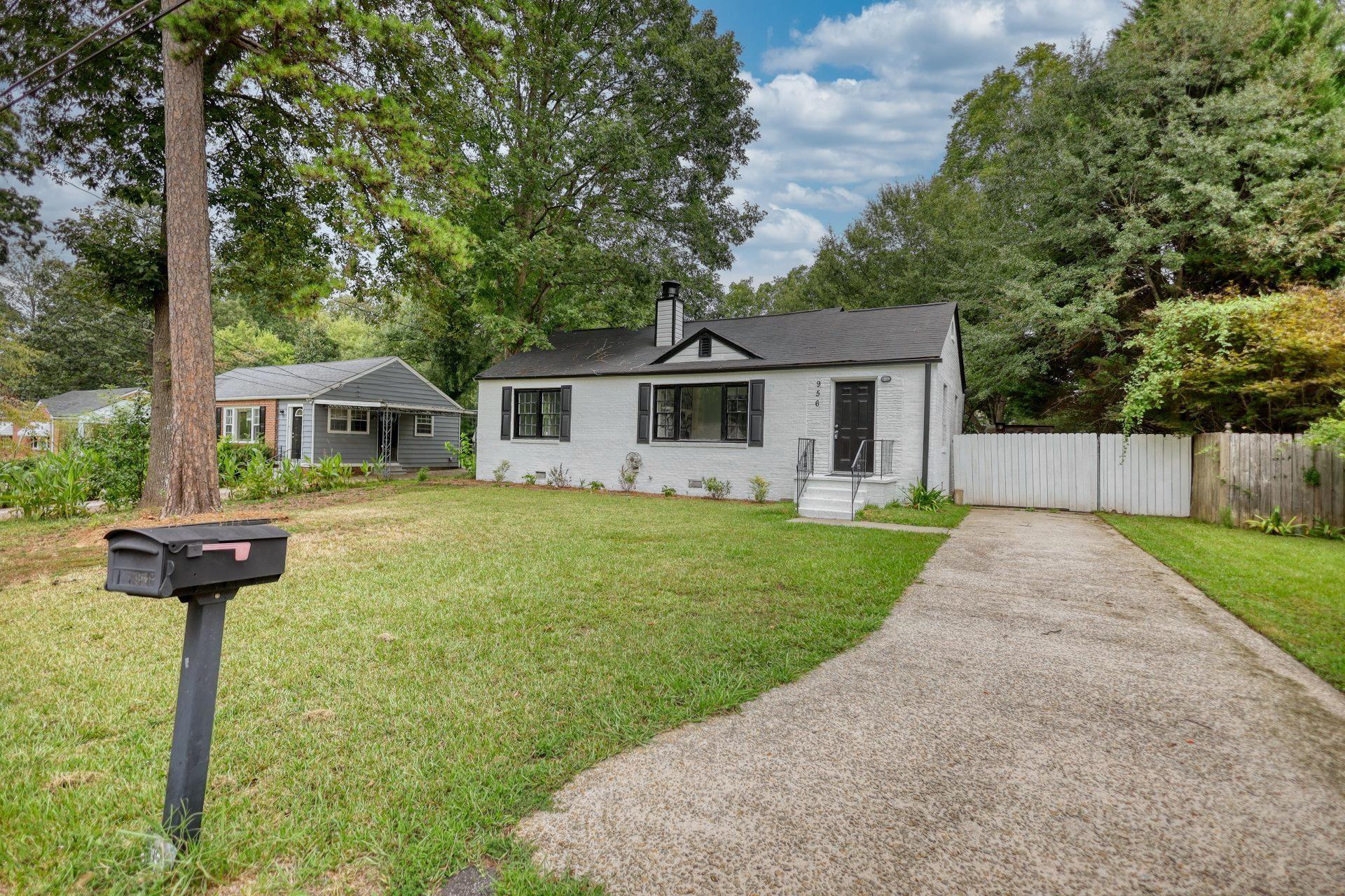 Photo one of 956 Ewing Forest Park GA 30297 | MLS 20145355G