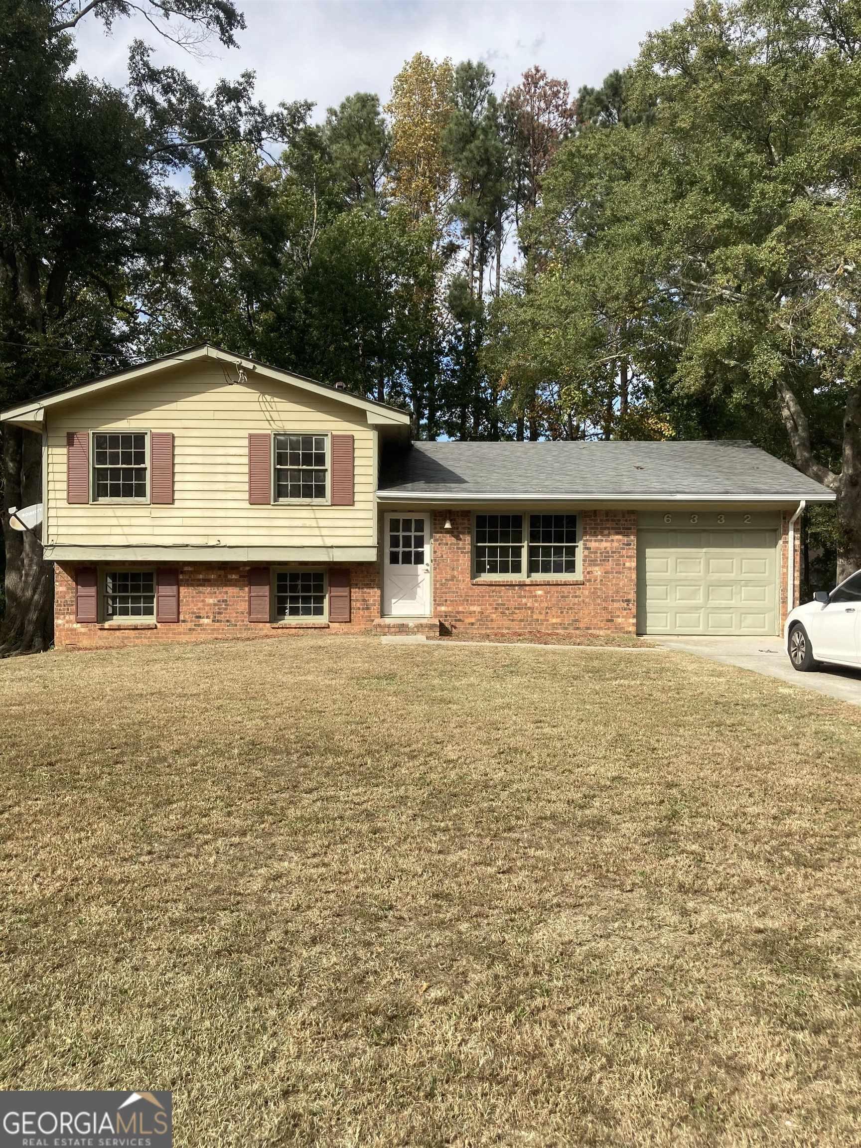 Photo one of 6332 Valley Dale Dr Riverdale GA 30274 | MLS 20176646G