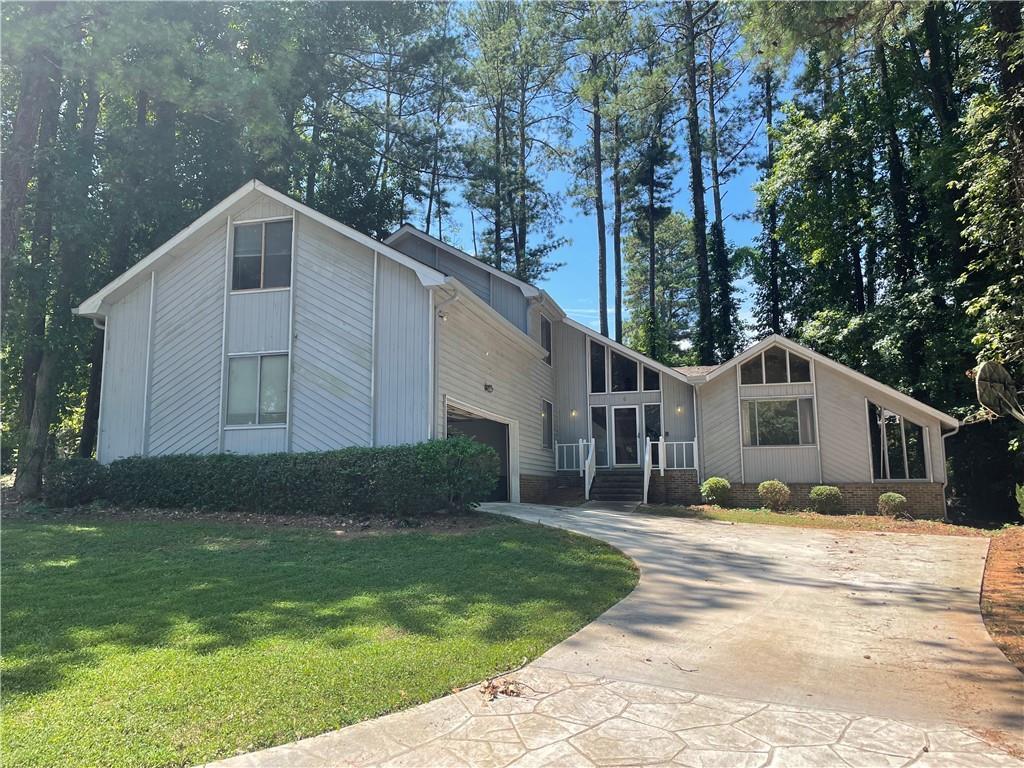 Photo one of 1553 Bell Flower Ct Stone Mountain GA 30088 | MLS 7242948F