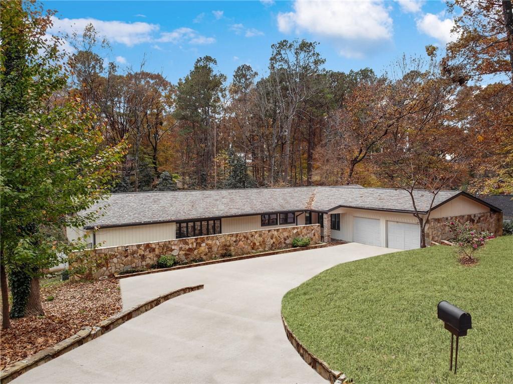 Photo one of 1351 Paces Forest Nw Dr Atlanta GA 30327 | MLS 7306880F
