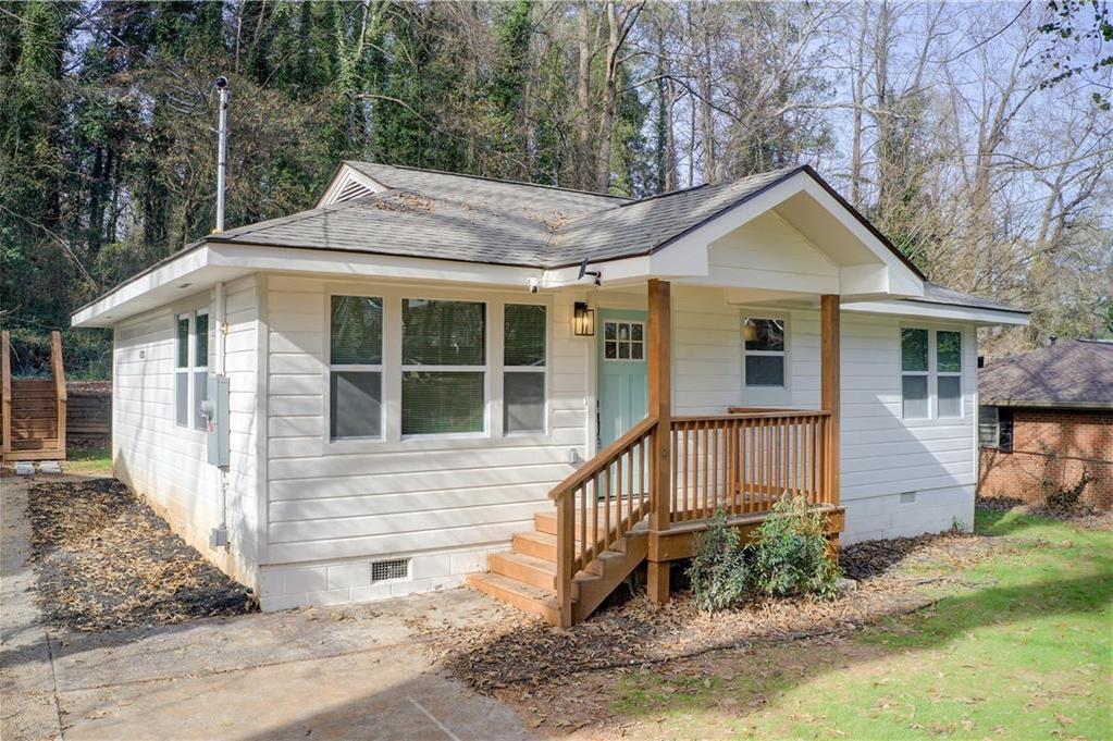 Photo one of 2879 Harlan Dr East Point GA 30344 | MLS 7311730F