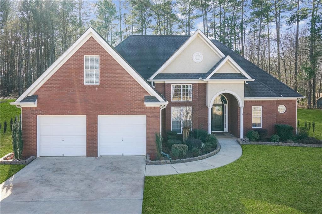 Photo one of 241 Yardsley Dr Mcdonough GA 30253 | MLS 7324614F