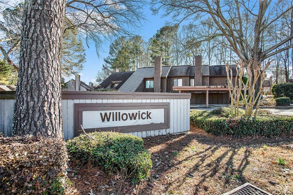 Photo one of 22 Willowick Dr Lithonia GA 30038 | MLS 7325708F