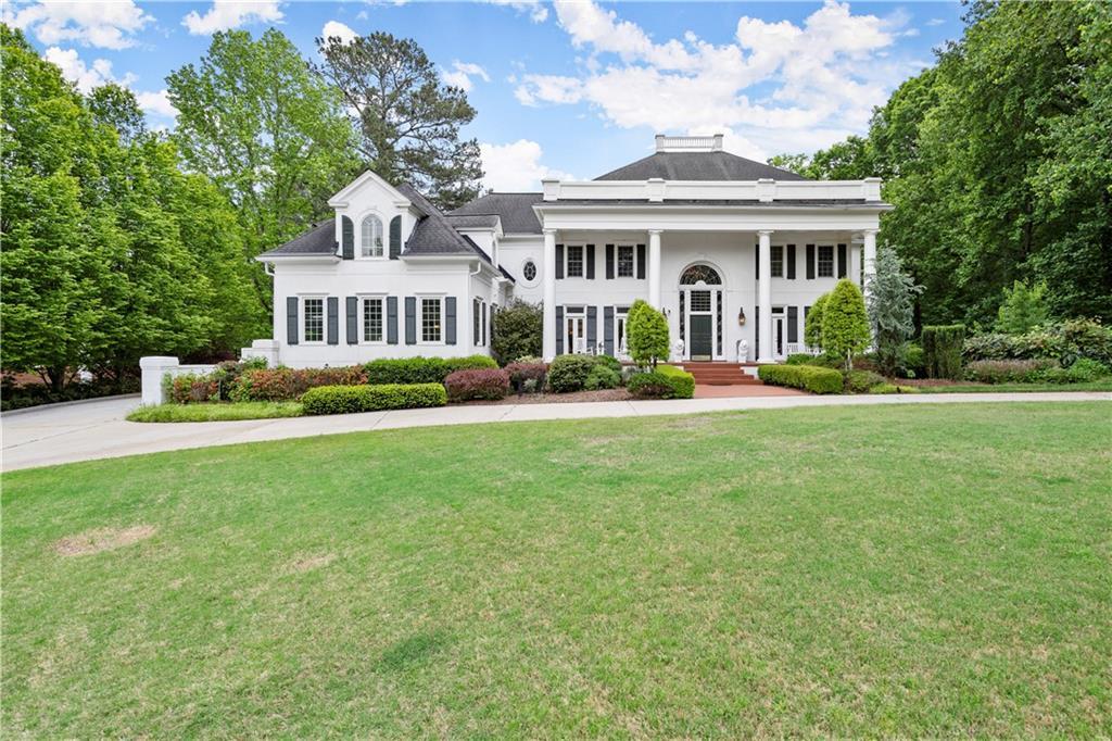 Photo one of 3711 River Mansion Dr Peachtree Corners GA 30096 | MLS 7339202F