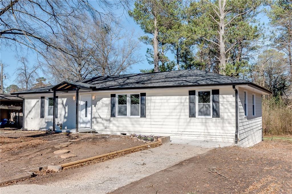 Photo one of 954 Clay Sw Rd Mableton GA 30126 | MLS 7341773F