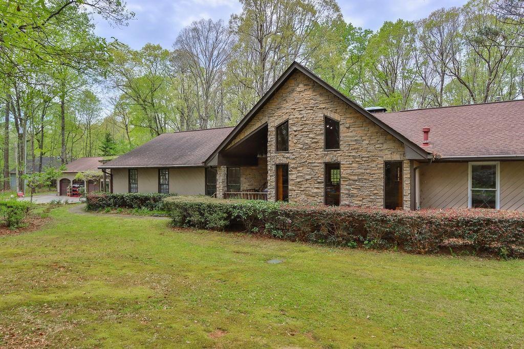 Photo one of 828 Rock Springs Rd Lawrenceville GA 30043 | MLS 7344050F