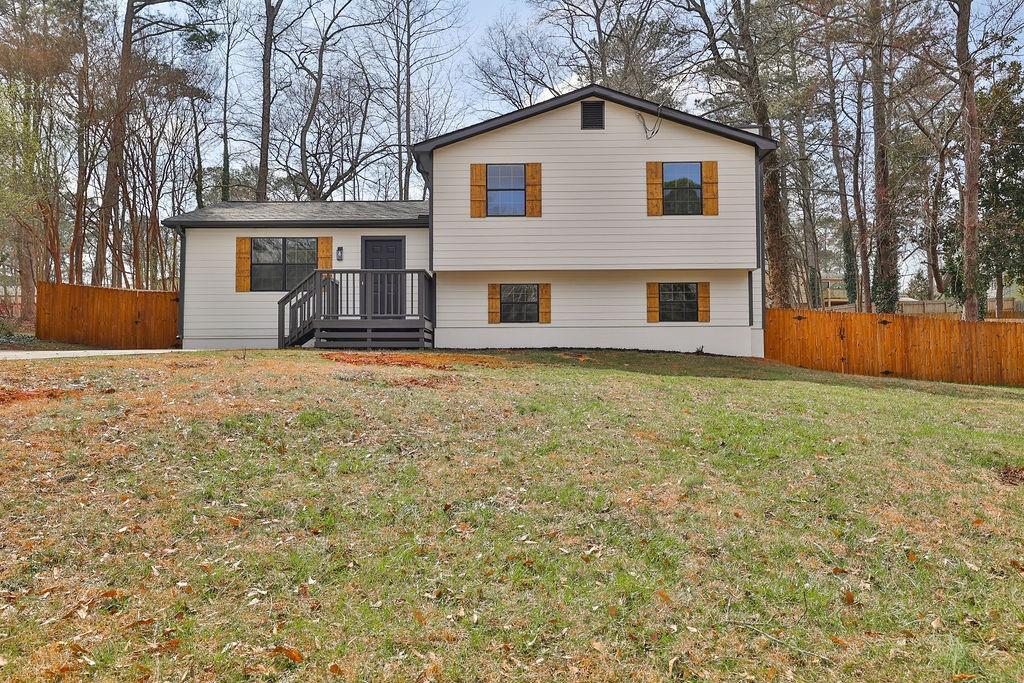 Photo one of 1910 Suwanee Valley Rd Lawrenceville GA 30043 | MLS 7347812F