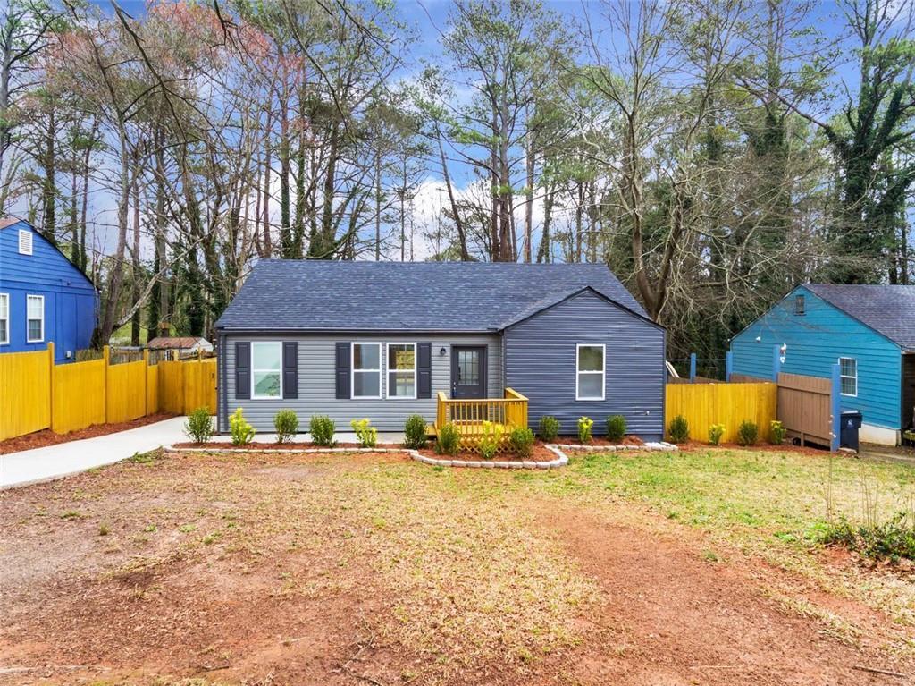 Photo one of 2126 Castlewood St East Point GA 30344 | MLS 7348048F