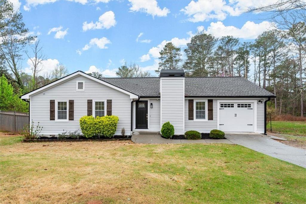 Photo one of 2868 Hutchins Rd Lawrenceville GA 30044 | MLS 7349779F