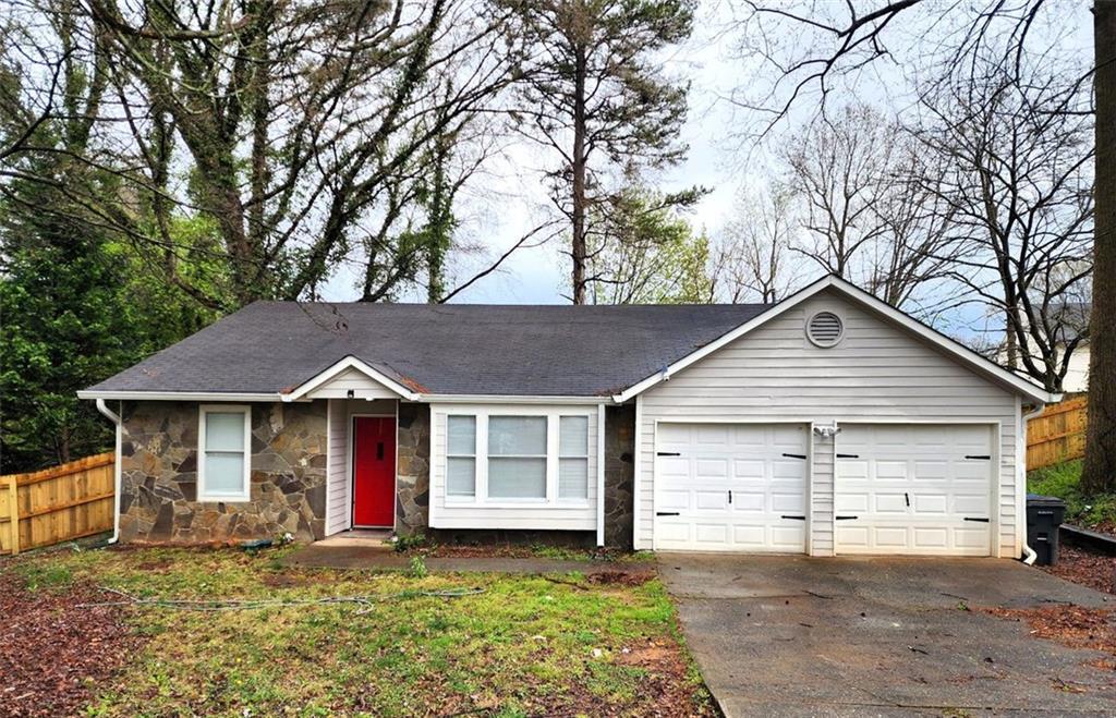 Photo one of 971 Clover Ln Lawrenceville GA 30044 | MLS 7351329F