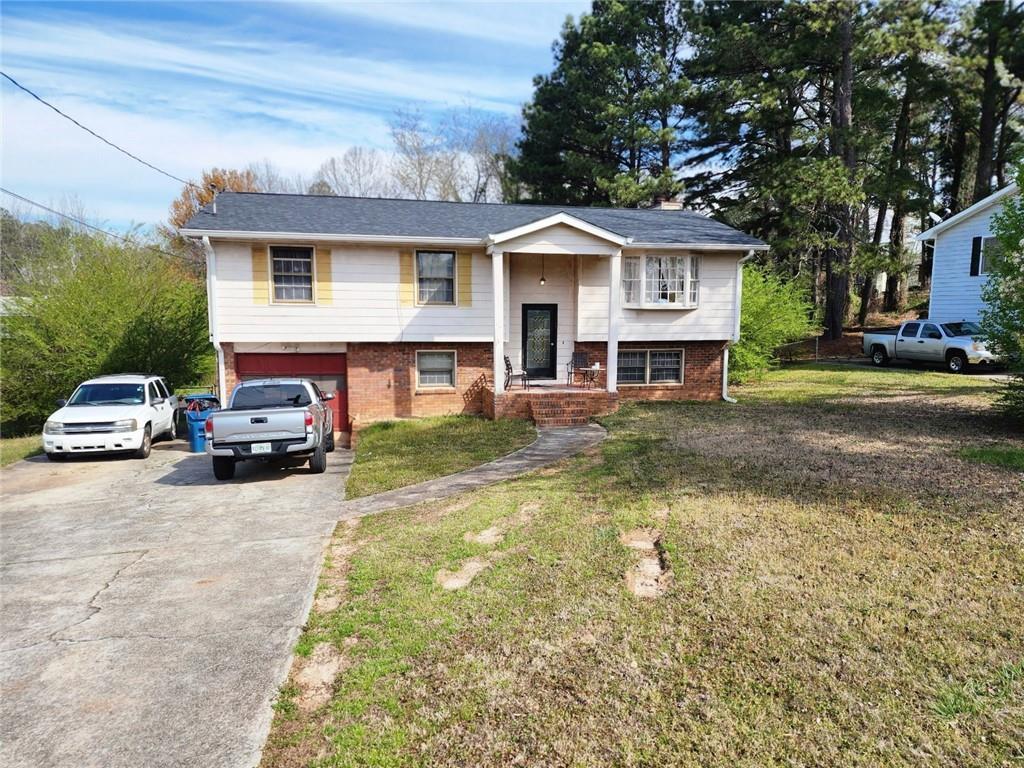 Photo one of 2077 Ocee Dr Riverdale GA 30296 | MLS 7352689F