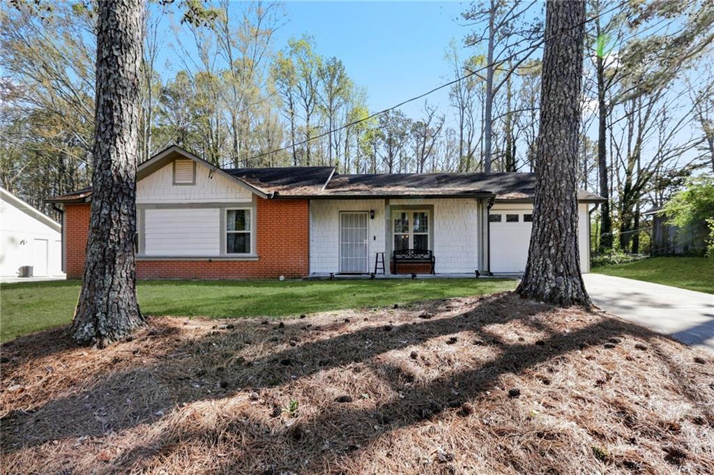 Photo one of 6339 Valley Dale Dr Riverdale GA 30274 | MLS 7356872F