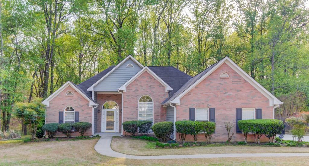 Photo one of 2150 Oakpointe Ct Buford GA 30519 | MLS 7364176F
