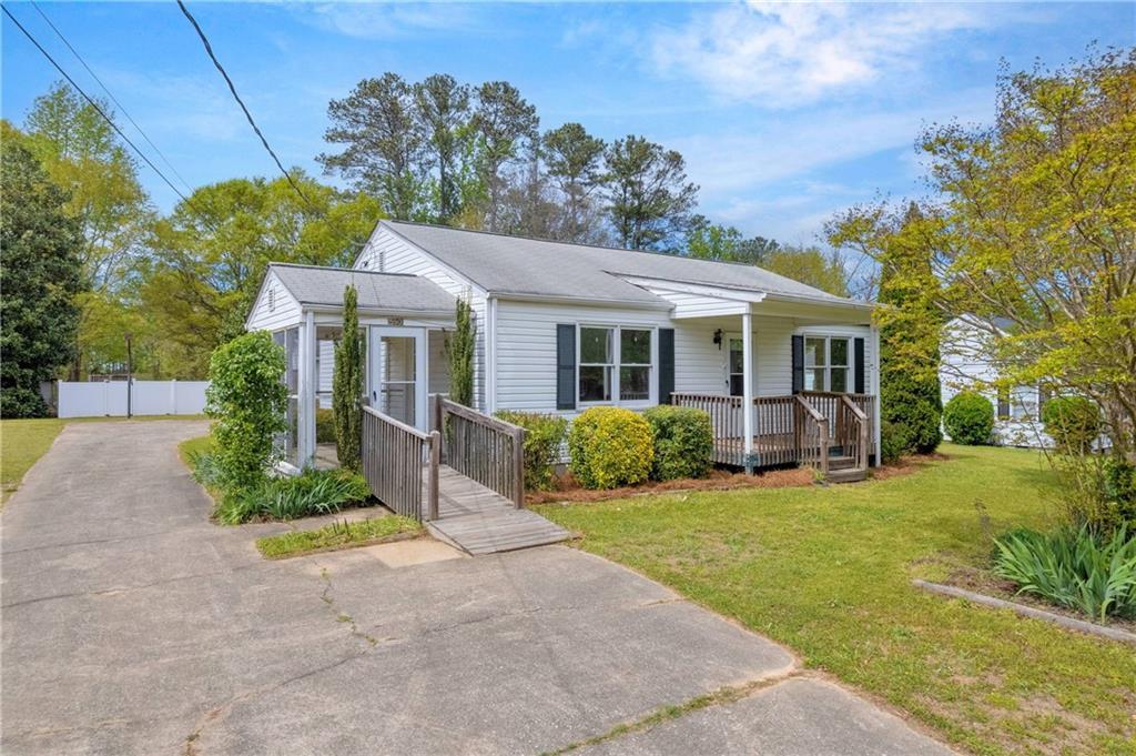 Photo one of 590 Huff St Lawrenceville GA 30046 | MLS 7364929F