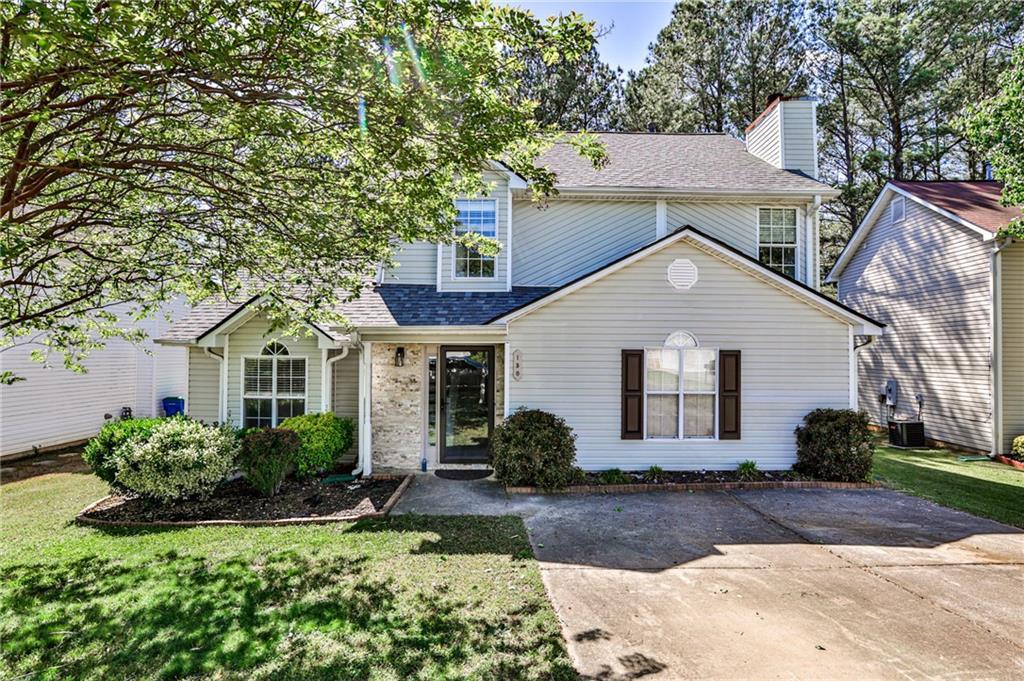 Photo one of 150 W Village Riverdale GA 30296 | MLS 7365182F