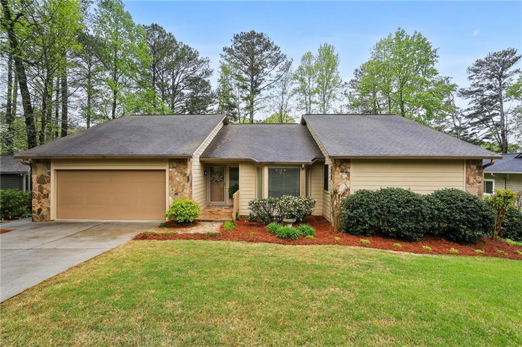 Photo one of 817 Muirfield Trl Marietta GA 30068 | MLS 7365560F