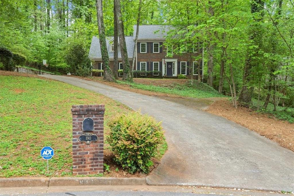 Photo one of 190 Hembree Circle Dr Roswell GA 30076 | MLS 7365821F