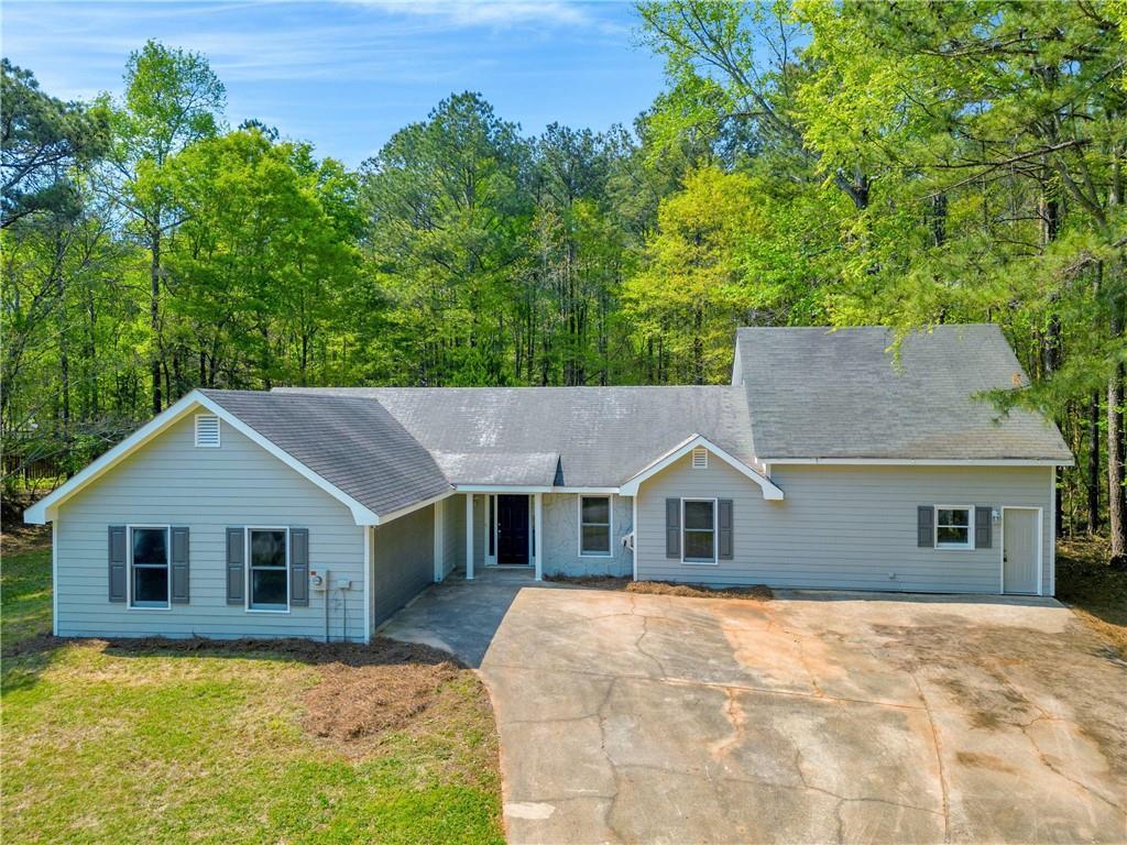 Photo one of 50 Willow Shoals Dr Covington GA 30016 | MLS 7365840F