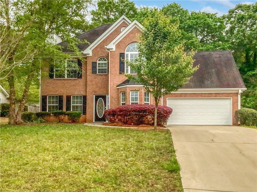 Photo one of 311 Peachtree Cir Hampton GA 30228 | MLS 7366772F