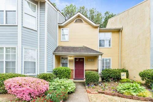 Photo one of 3210 Long Iron Dr Lawrenceville GA 30044 | MLS 7367308F