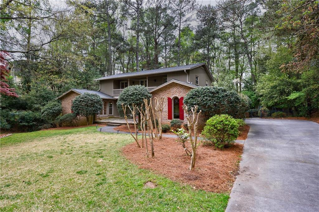 Photo one of 7550 Chaparral Dr Sandy Springs GA 30350 | MLS 7367631F