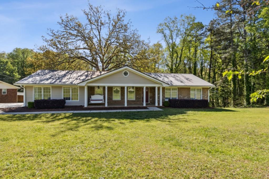 Photo one of 2491 Thrasher Rd Buford GA 30519 | MLS 7369520F