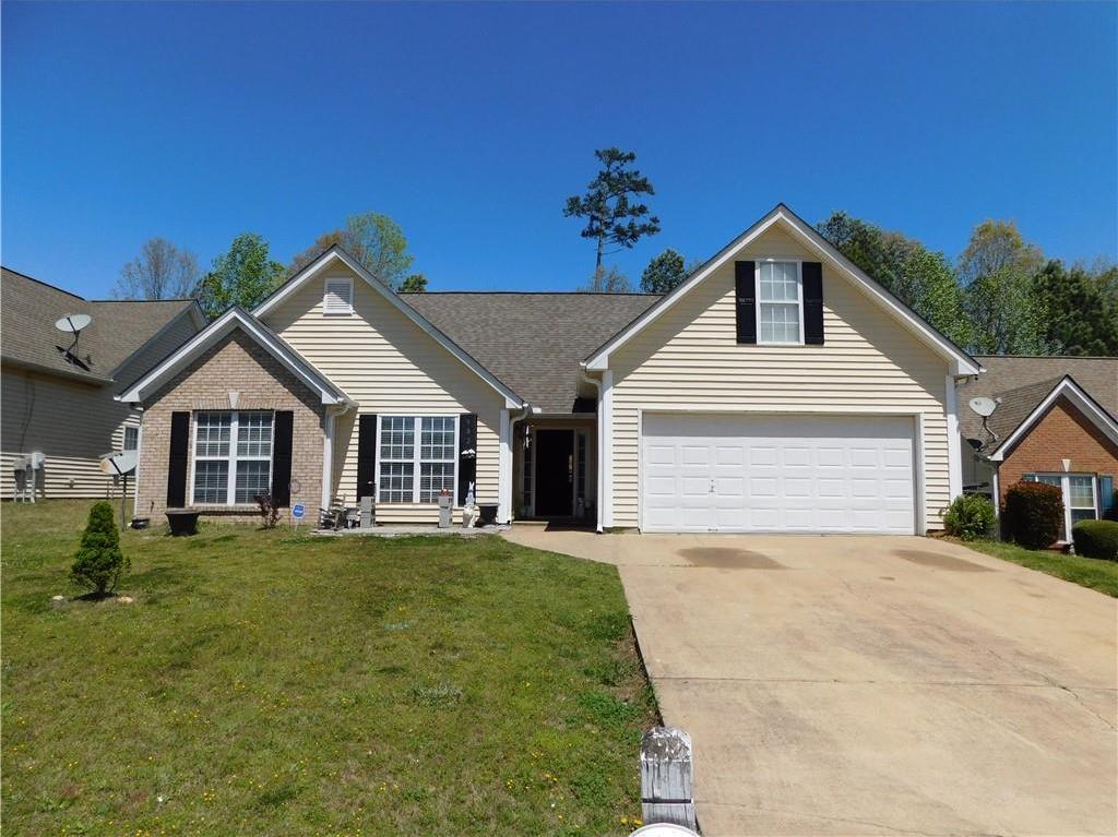 Photo one of 982 Wicker Pine Dr Lawrenceville GA 30043 | MLS 7369638F