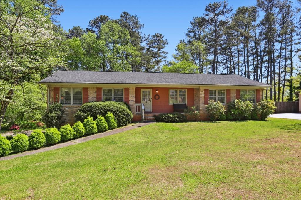 Photo one of 1767 Kimberly Sw Dr Marietta GA 30008 | MLS 7370403F