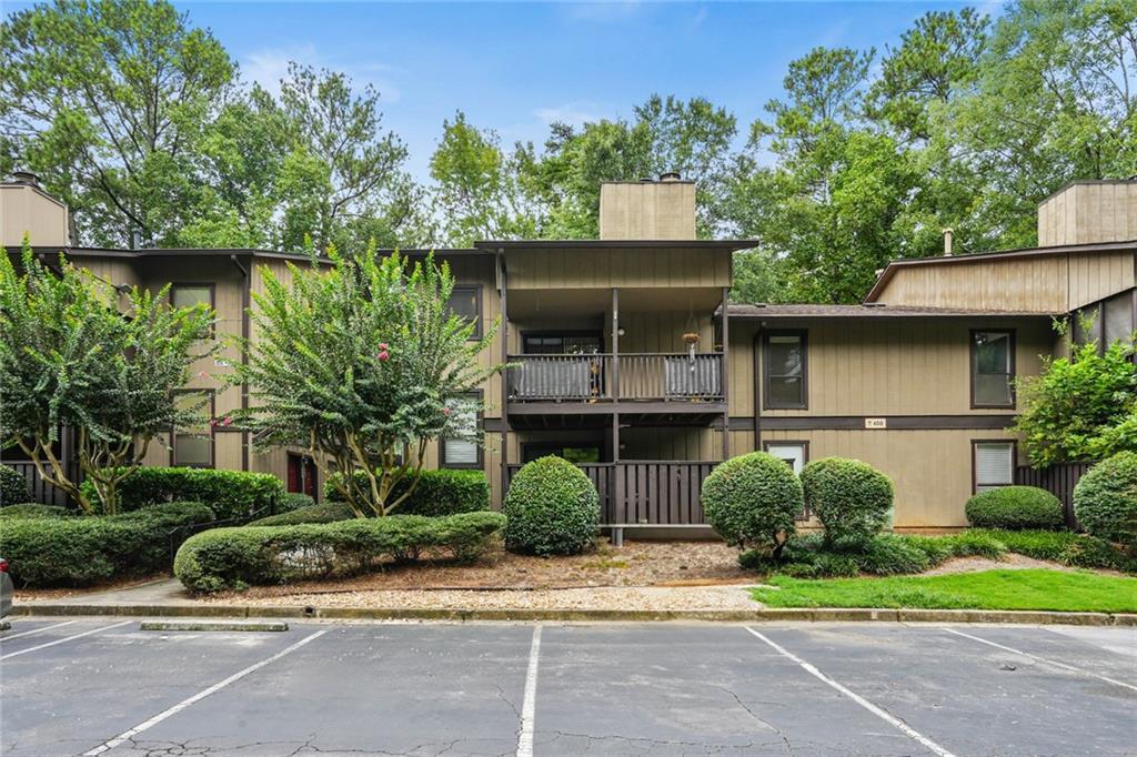 Photo one of 401 River Run Dr Sandy Springs GA 30350 | MLS 7371842F