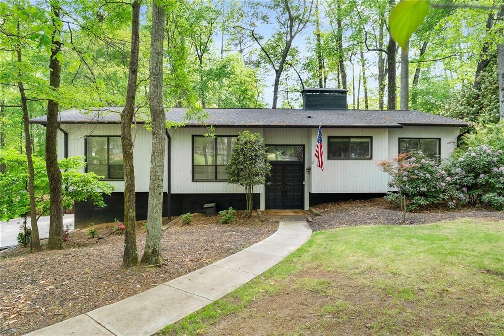 Photo one of 230 Summerfield Dr Alpharetta GA 30022 | MLS 7372138F