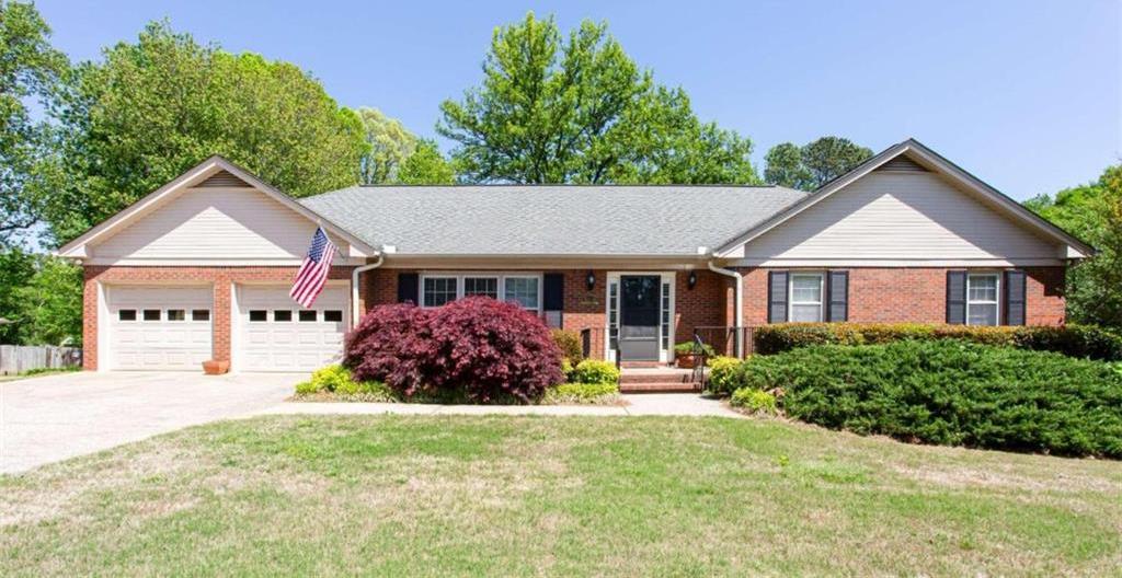 Photo one of 2149 Meadow Crest Ter Snellville GA 30078 | MLS 7372158F
