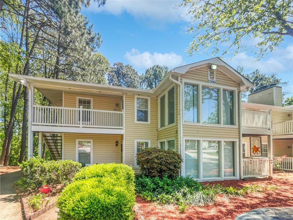 Photo one of 1505 Augusta Se Dr Marietta GA 30067 | MLS 7372668F