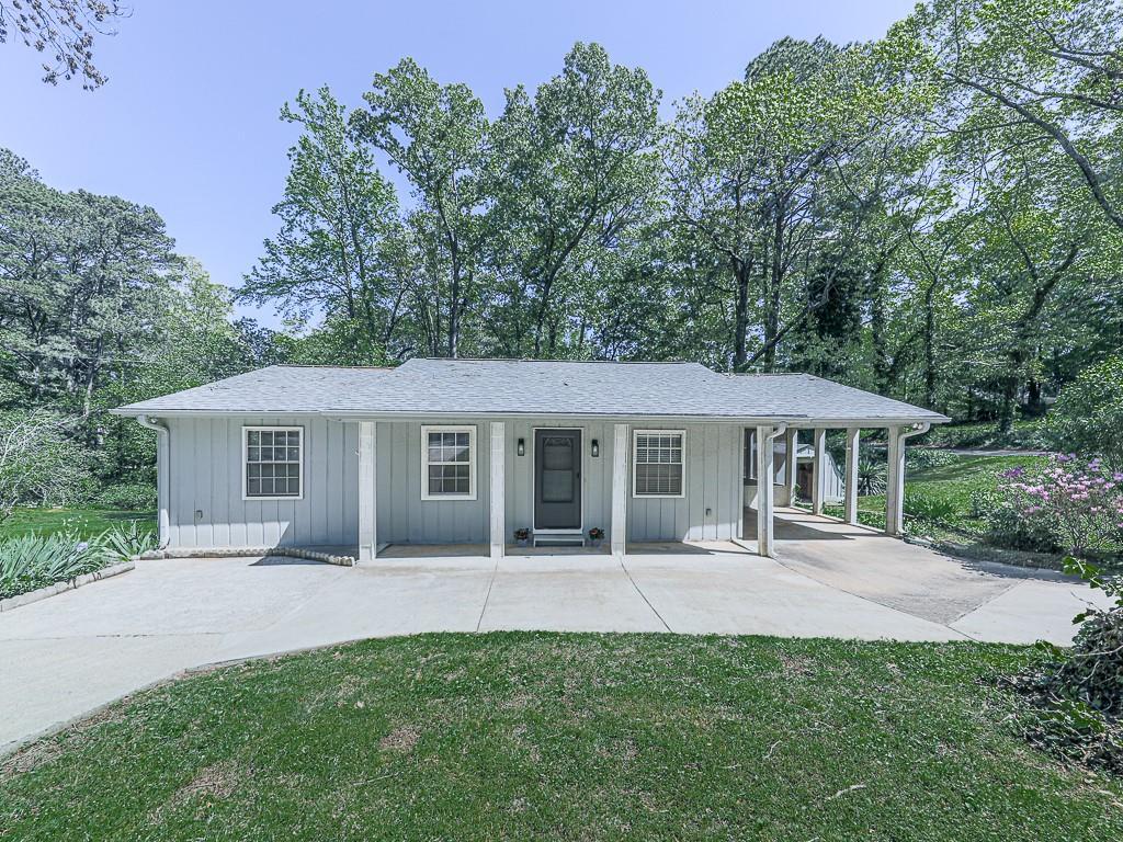 Photo one of 423 N Etowah Dr Canton GA 30114 | MLS 7373206F