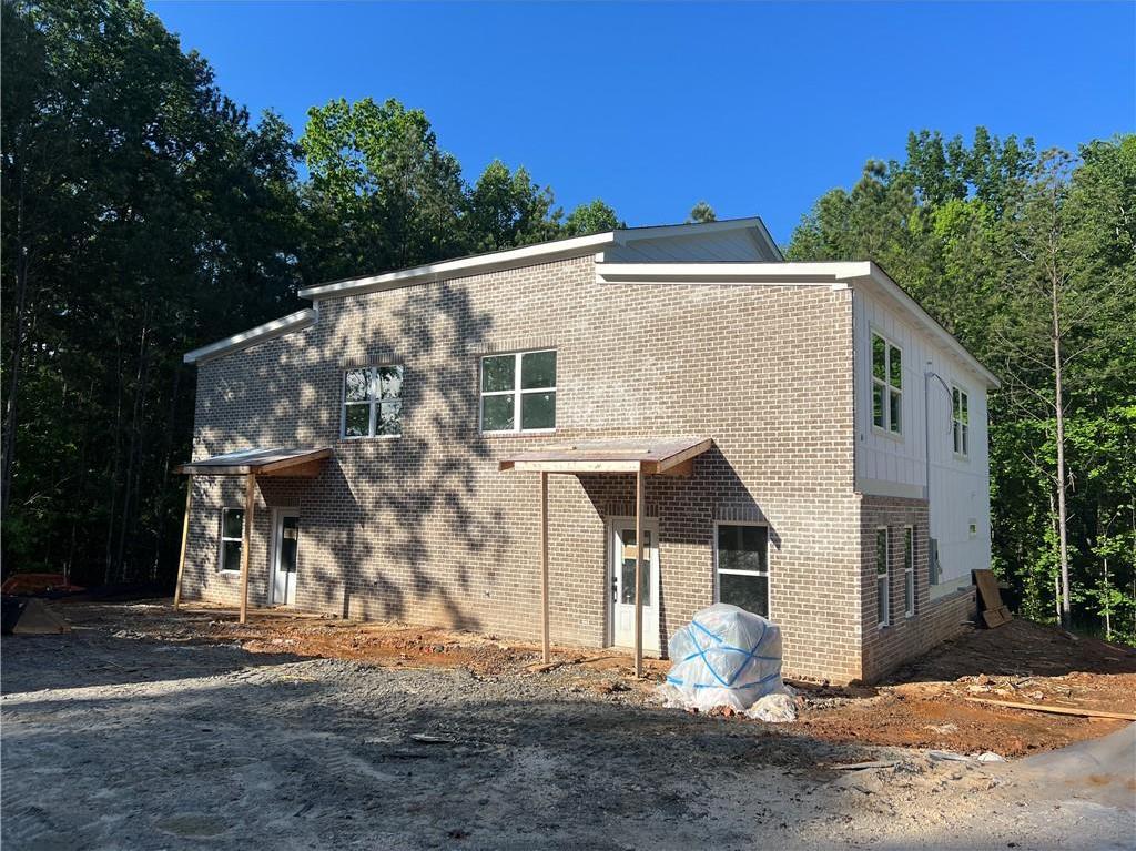 Photo one of 2395 Highpoint Rd Snellville GA 30078 | MLS 7374167F