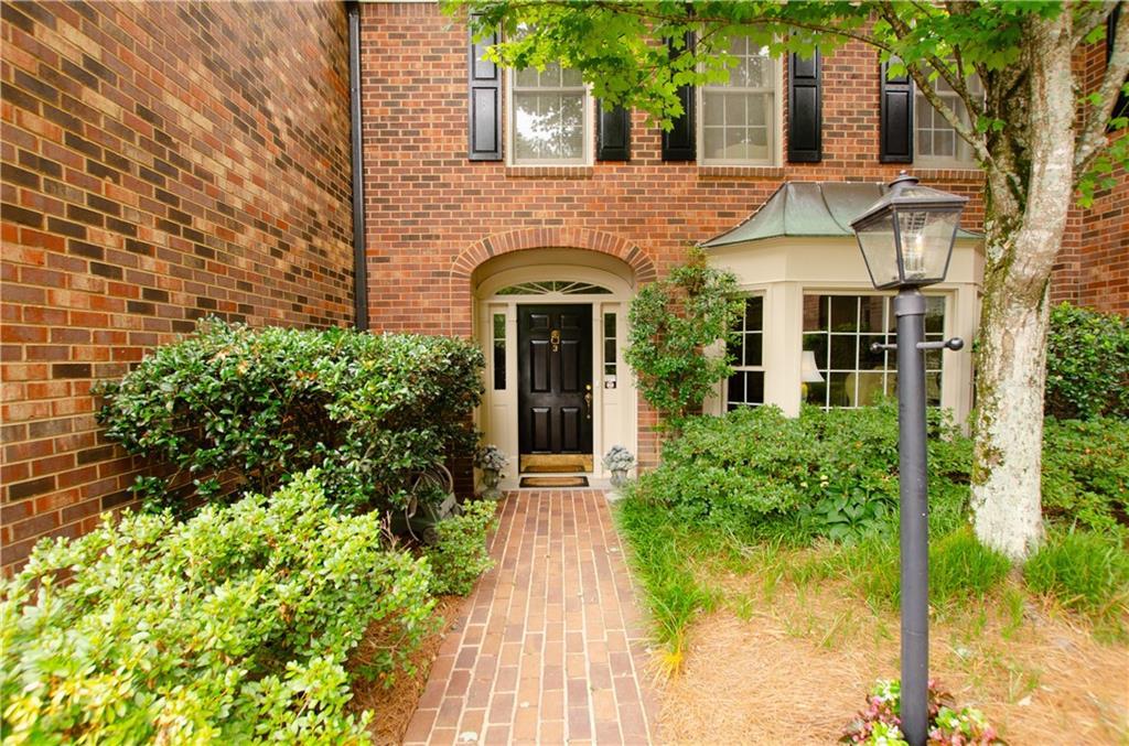 Photo one of 3081 Howell Mill Nw Rd # 3 Atlanta GA 30327 | MLS 7409181F