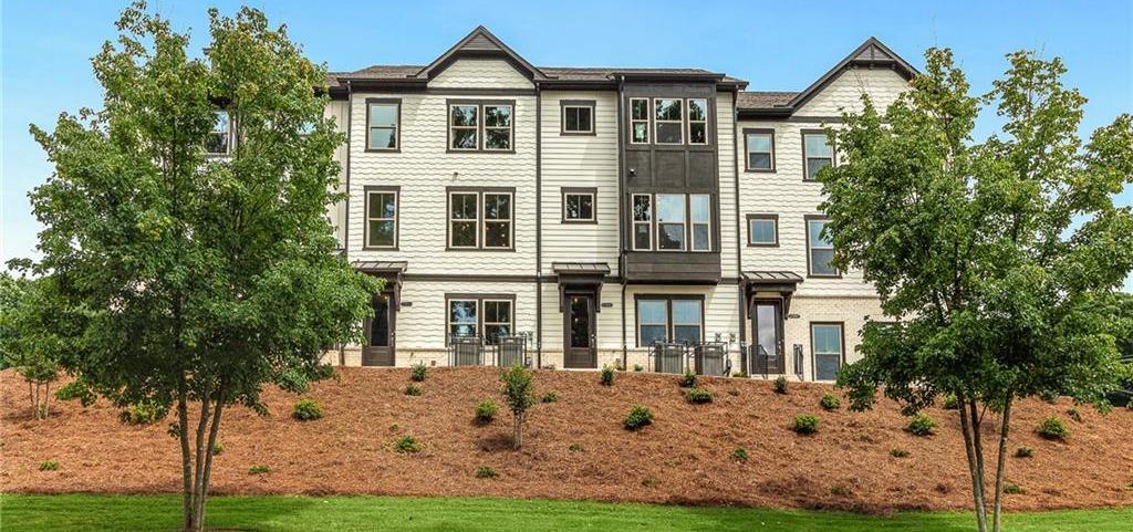 Photo one of 1086 Battery Park Rd Decatur GA 30033 | MLS 7479361F