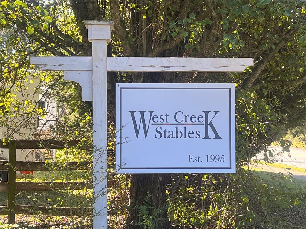 Photo one of 2431 Perkerson Mill Rd Austell GA 30106 | MLS 7489852F