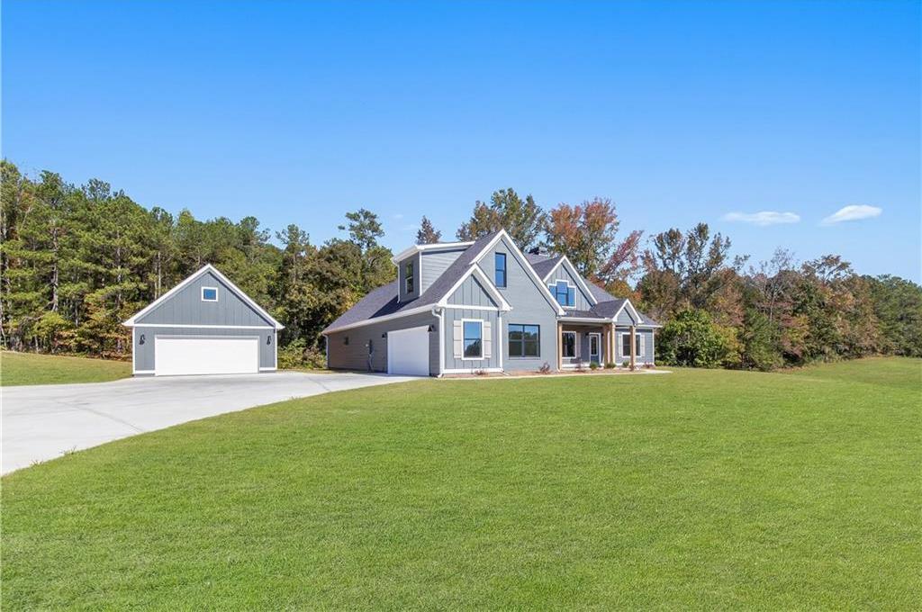 Photo one of 101 Red Oak Ln Carrollton GA 30116 | MLS 7495693F