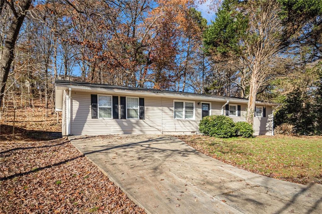 Photo one of 195 Pinehurst Dr Stockbridge GA 30281 | MLS 7495967F