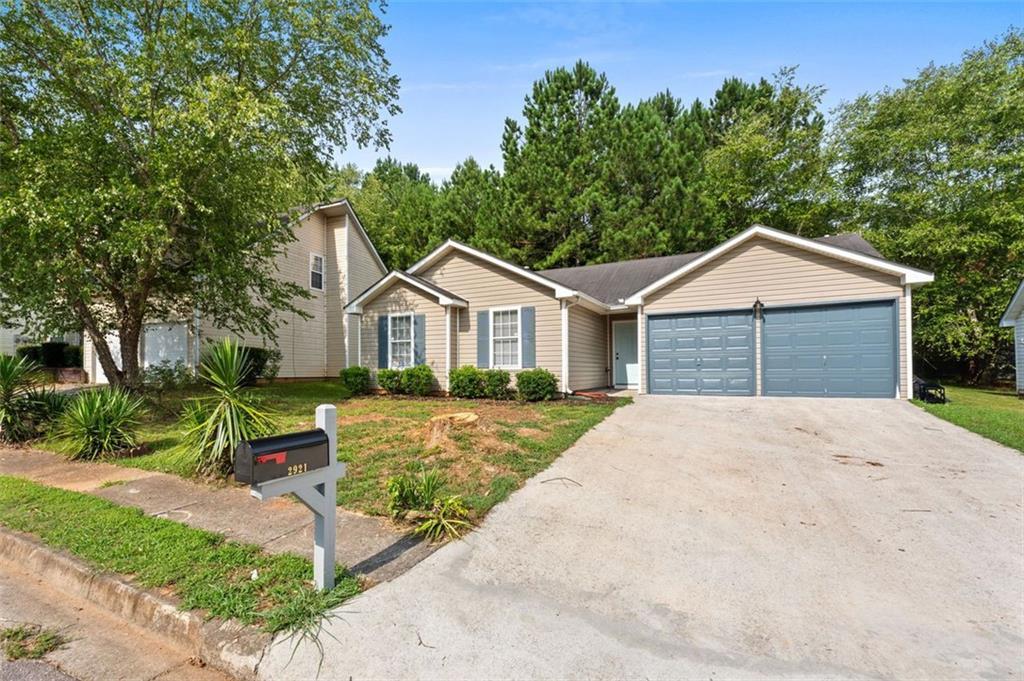 Photo one of 2921 Ward Lake Way Ellenwood GA 30294 | MLS 7497457F