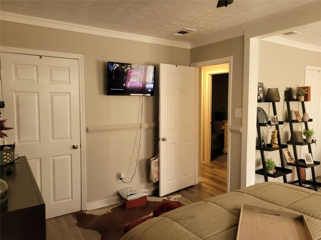 Photo #24